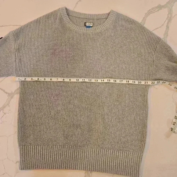 Kavu Lena Crewneck  Oversized Pullover Sweater Gray Womens Size Medium - Picture 4 of 9